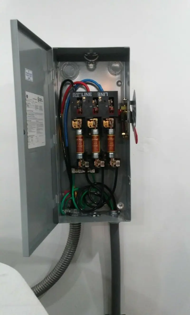Three-phase disconnect switch installed for Electrical Wiring & Rewiring in Riverdale